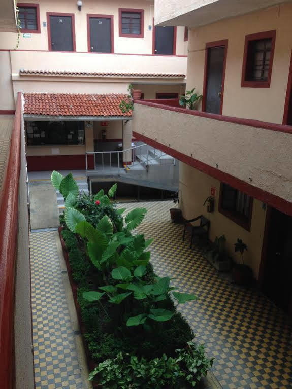Hotel Gallo Rubio Guadalajara Buitenkant foto